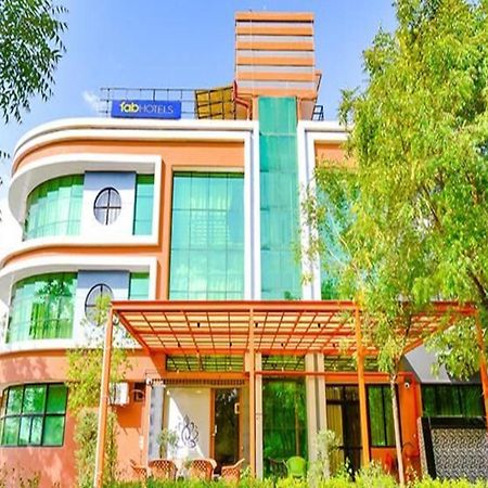 Fabhotel Siddharth Corporate - Vavol, Gandhinagar Kültér fotó