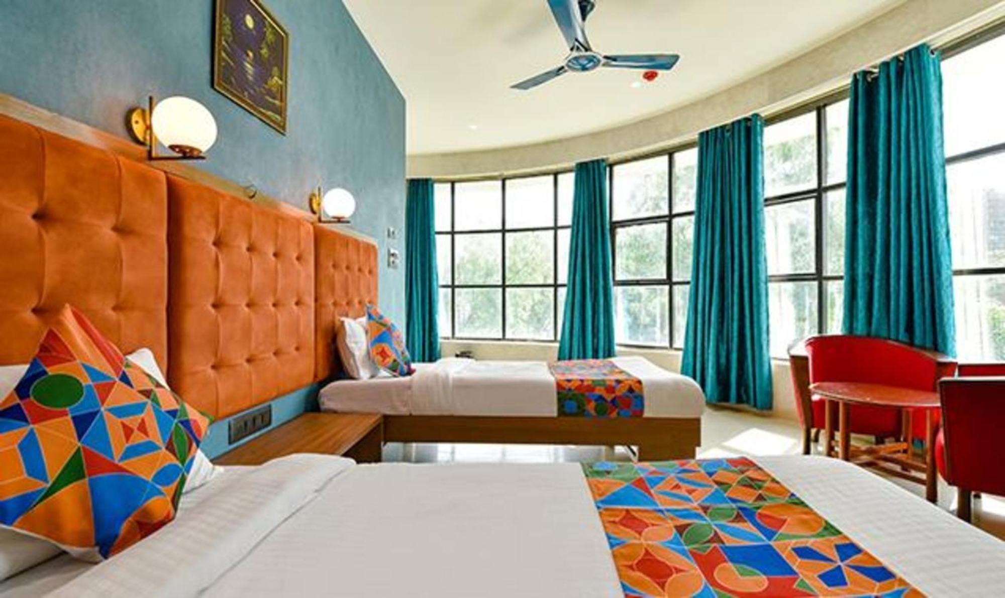 Fabhotel Siddharth Corporate - Vavol, Gandhinagar Kültér fotó