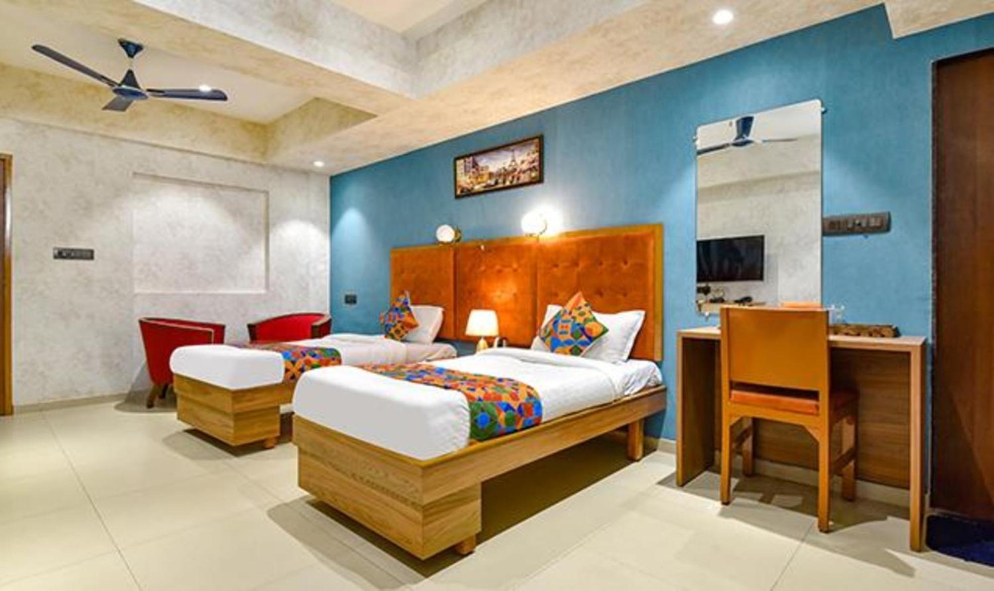 Fabhotel Siddharth Corporate - Vavol, Gandhinagar Kültér fotó