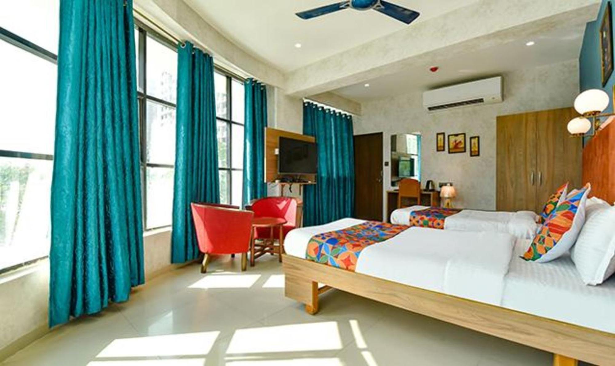 Fabhotel Siddharth Corporate - Vavol, Gandhinagar Kültér fotó