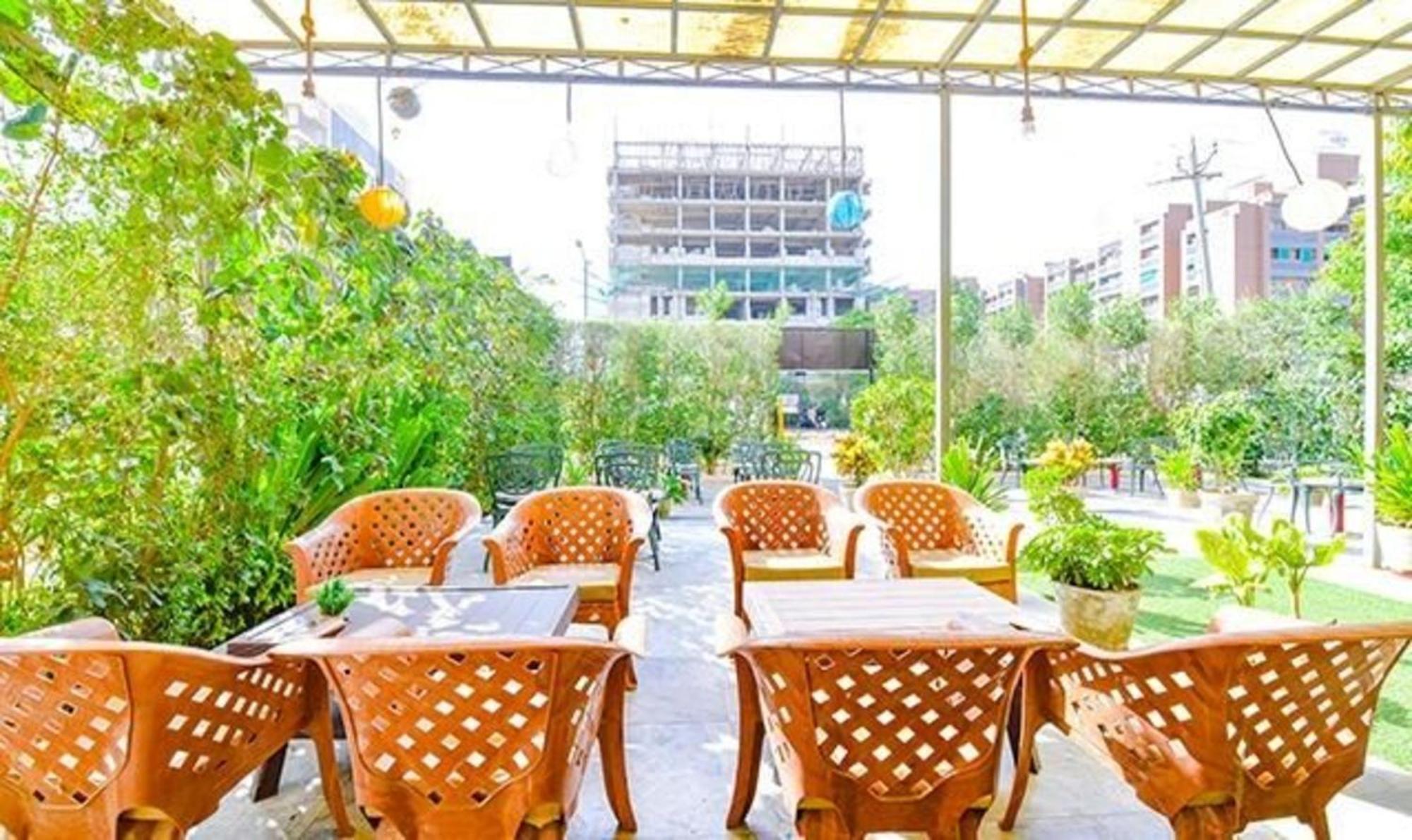 Fabhotel Siddharth Corporate - Vavol, Gandhinagar Kültér fotó