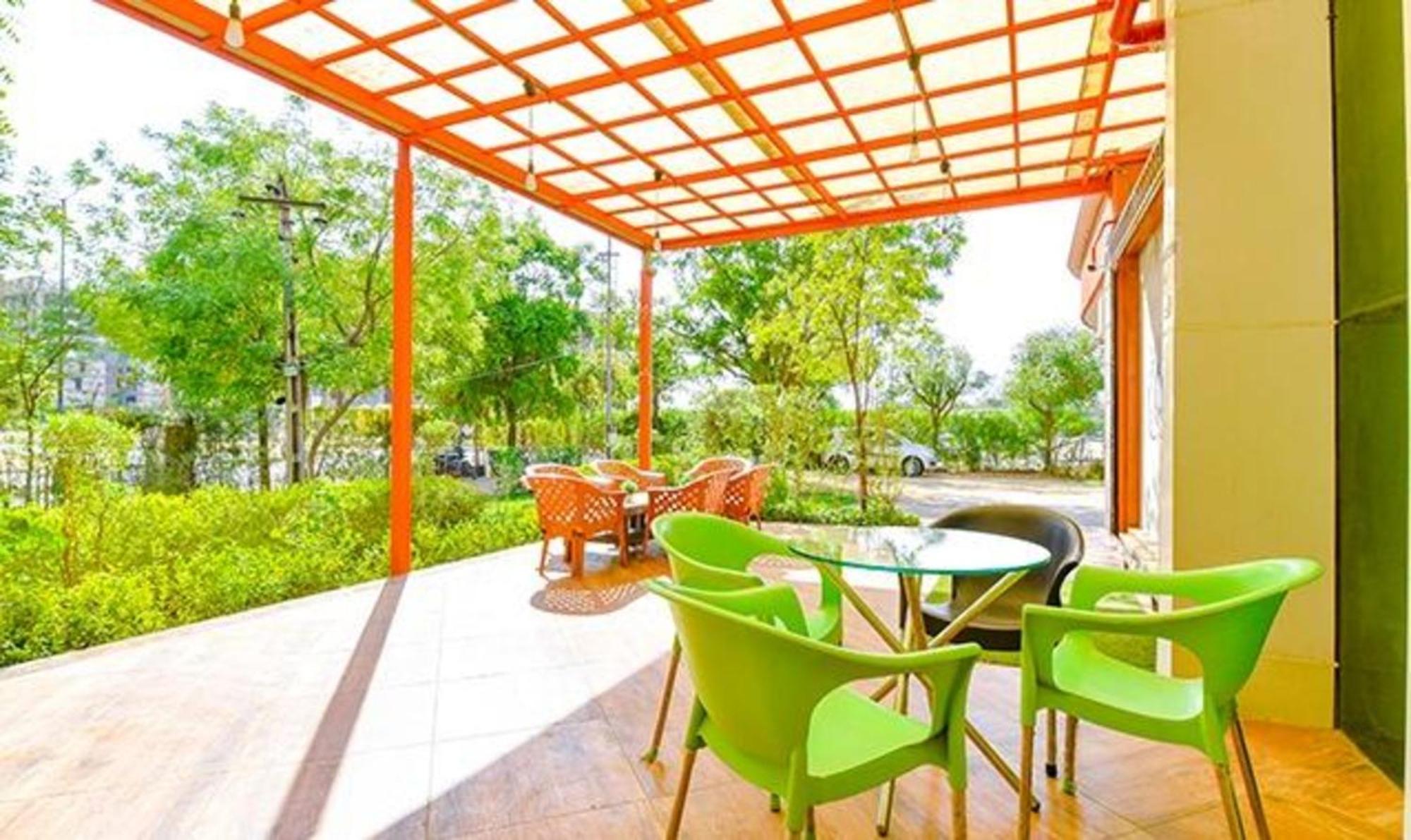 Fabhotel Siddharth Corporate - Vavol, Gandhinagar Kültér fotó