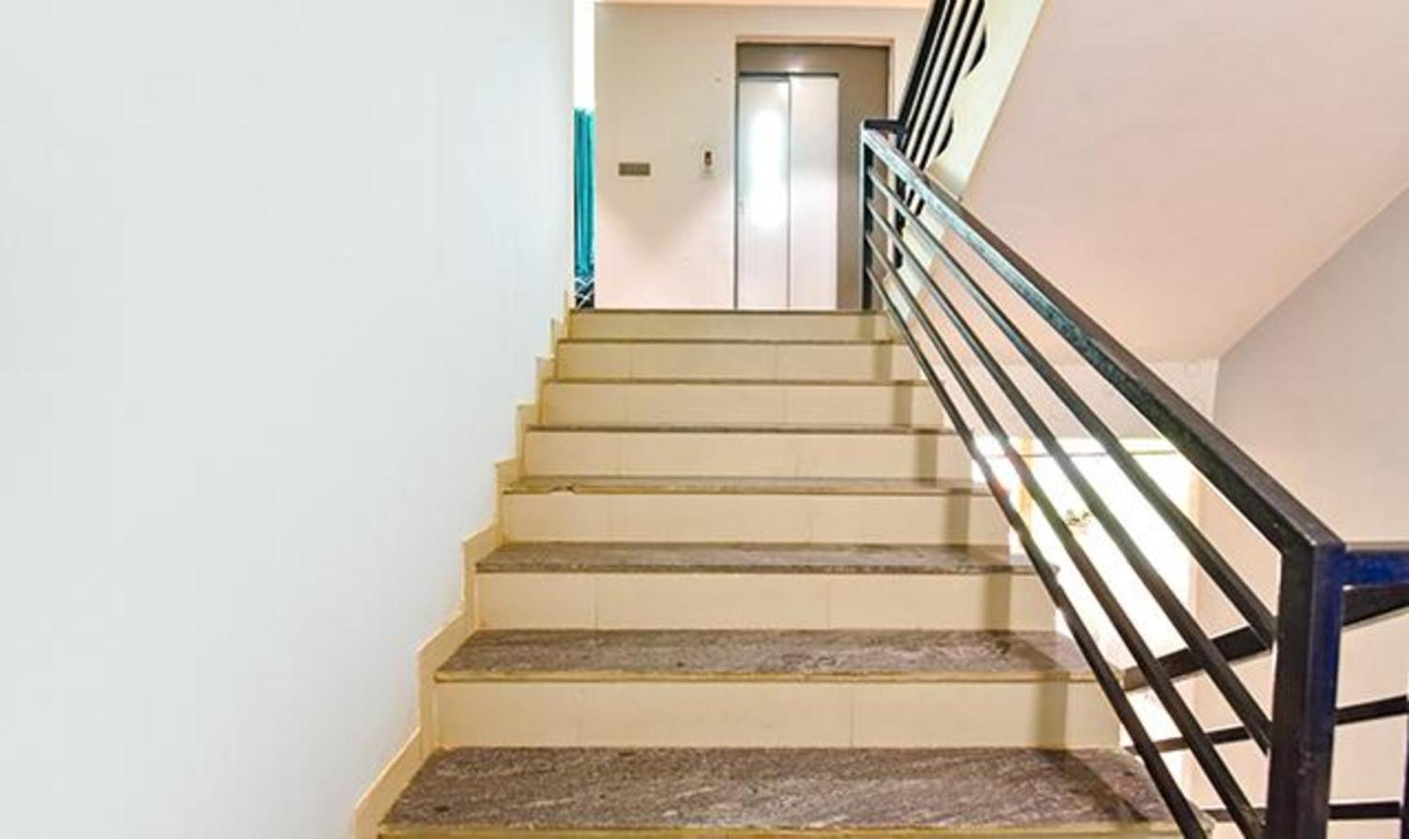 Fabhotel Siddharth Corporate - Vavol, Gandhinagar Kültér fotó