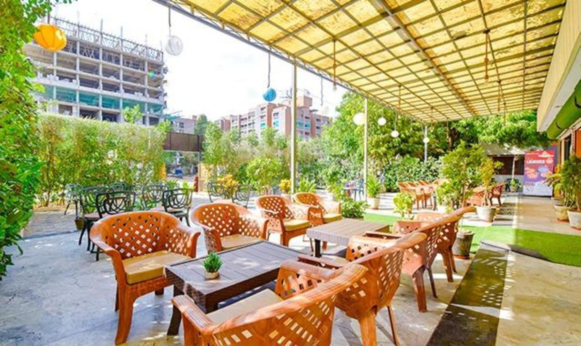 Fabhotel Siddharth Corporate - Vavol, Gandhinagar Kültér fotó